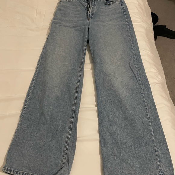 H and M divided wide leg blue jeanss - Picture 5 of 7